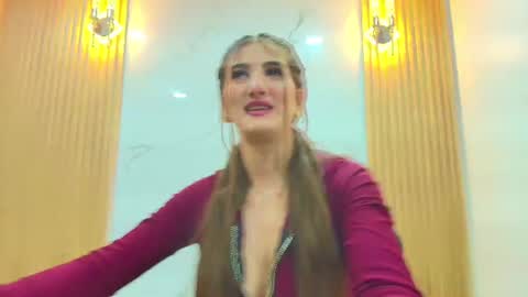 Snapshot of dafne_castro6478 chatting on 06/16/26, 07:38 Dafne Castro online show from 06/16/26, 07:38