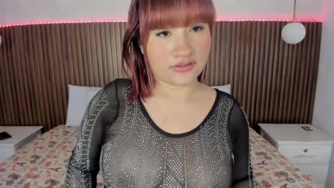 dafne_evaans online show from 05/14/26, 11:50