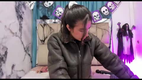 Snapshot of dafne_quenn chatting on 10/07/25, 01:41 dafne_quenn online show from 10/07/25, 01:41