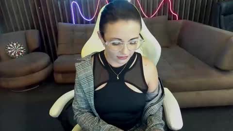 Dafni Mon online show from 09/19/25, 05:42