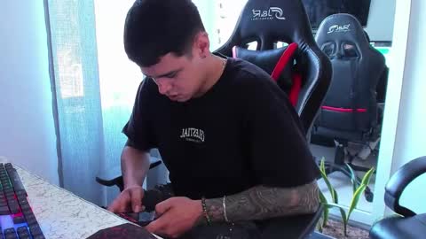 my name is Jhon and I live in colombia online show from 09/26/25, 01:04