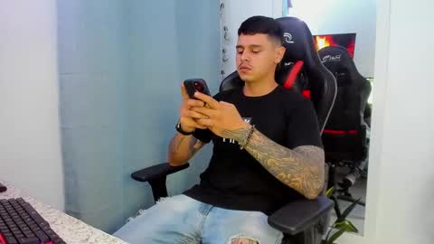 my name is Jhon and I live in colombia online show from 10/21/25, 05:19