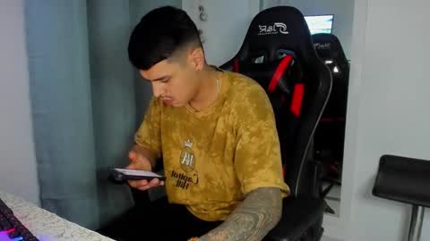 my name is Jhon and I live in colombia online show from 10/22/25, 03:07