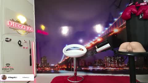 Snapshot of dagofastmilk chatting on 06/23/26, 12:47 DiegoXXL online show from 06/23/26, 12:47
