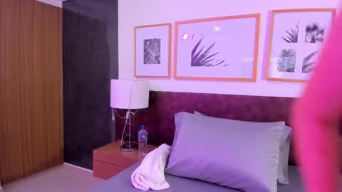 Dahian  online show from 12/04/25, 11:52