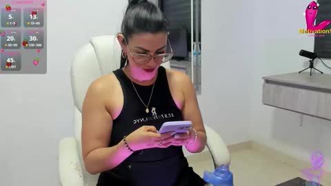 Snapshot of dahian_carter chatting on 11/03/25, 11:15 Dahian online show from 11/03/25, 11:15