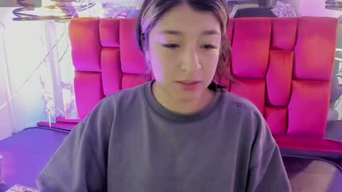 Dahiana  online show from 05/19/26, 12:00