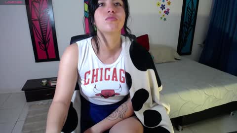 Snapshot of dahiana_sterling chatting on 01/19/25, 11:01 Dahiana online show from 01/19/25, 11:01