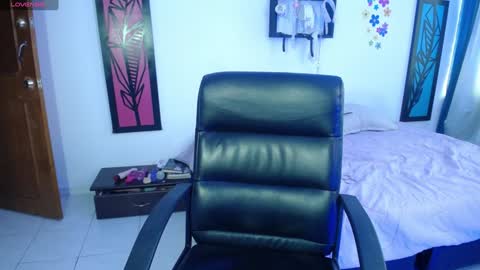 Snapshot of dahiana_sterling chatting on 01/30/25, 03:19 Dahiana online show from 01/30/25, 03:19