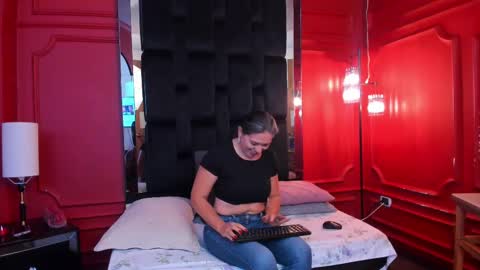 Dahiane Connor online show from 11/14/25, 02:49