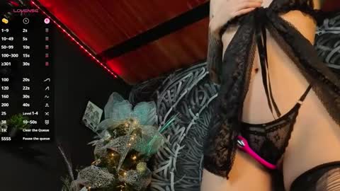 Dahlia online show from 12/16/25, 03:22