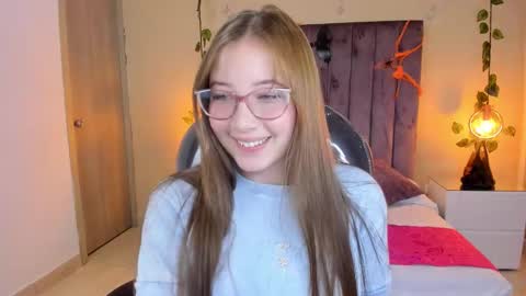 Dahlia online show from 10/14/25, 09:37