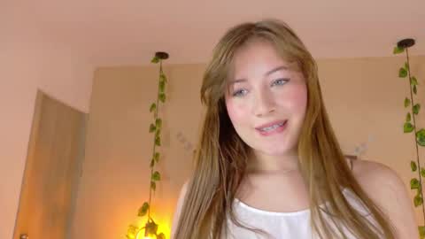 Dahlia online show from 02/11/26, 05:56