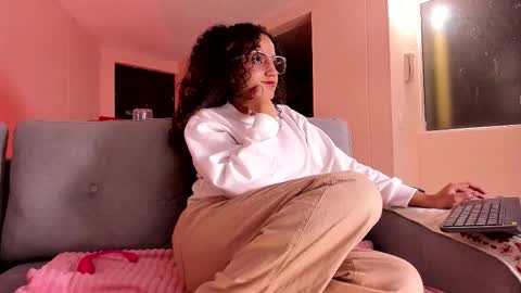 Dahli online show from 11/23/25, 09:53