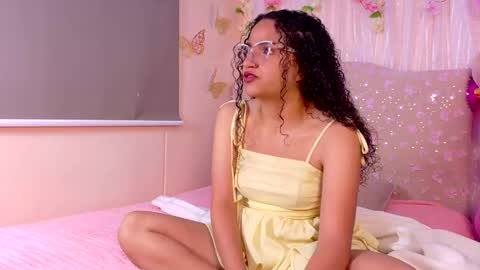 Dahli online show from 04/16/26, 04:35