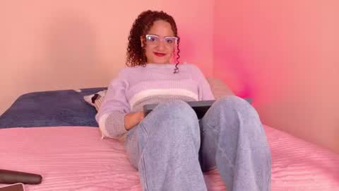 Snapshot of dahliabrowniee chatting on 06/11/26, 02:53 Dahli online show from 06/11/26, 02:53