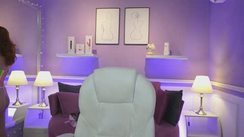 Dahlia Grey online show from 11/08/25, 11:43