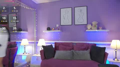 Dahlia Grey online show from 04/10/26, 11:37