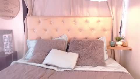 DAHYAN online show from 02/24/25, 05:53