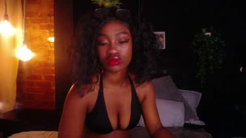 DAHYAN online show from 04/12/26, 02:33