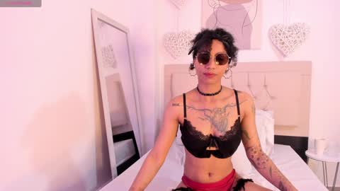 Snapshot of daiana_curly chatting on 01/07/25, 01:14 Daiana online show from 01/07/25, 01:14