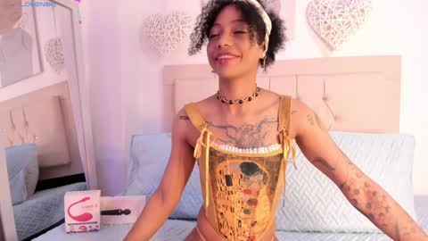 Snapshot of daiana_curly chatting on 02/05/25, 03:20 Daiana online show from 02/05/25, 03:20