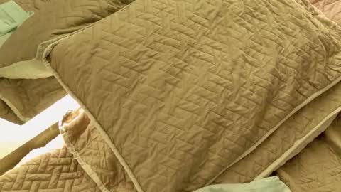 Daiana online show from 12/21/25, 07:32