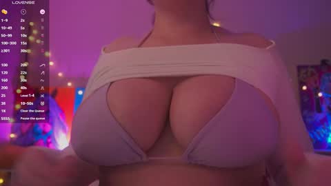 Cute DianaOnline mostly at 8pm-0000 am UK TimeTuesday and Wednesday off online show from 02/25/26, 10:19