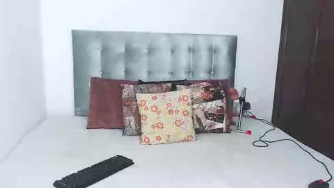 Snapshot of daiishawolf chatting on 10/31/25, 11:44 Daiisha.. online show from 10/31/25, 11:44