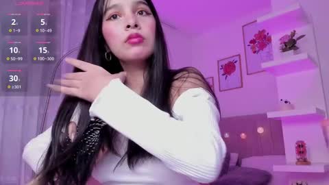 Snapshot of daila_01 chatting on 12/13/24, 11:17 Daila online show from 12/13/24, 11:17