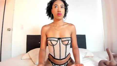 Daila Smith  online show from 04/04/26, 02:58