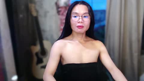 Kim online show from 06/25/26, 10:09