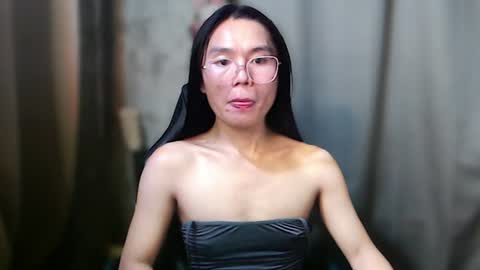 Kim online show from 07/30/26, 10:47