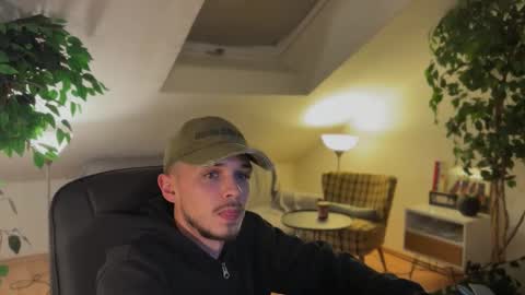 Daimon  online show from 11/14/25, 12:20