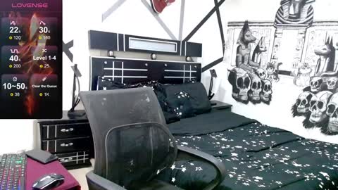 Snapshot of daimon_rock01 chatting on 01/23/25, 05:35 felipe online show from 01/23/25, 05:35