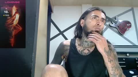 Snapshot of daimon_rock01 chatting on 09/12/25, 04:45 felipe online show from 09/12/25, 04:45