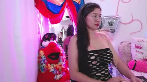Snapshot of daina_flower chatting on 07/25/26, 04:10 DAINA online show from 07/25/26, 04:10