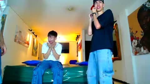 Snapshot of daiquirie chatting on 06/18/26, 11:03 daiquirie online show from 06/18/26, 11:03