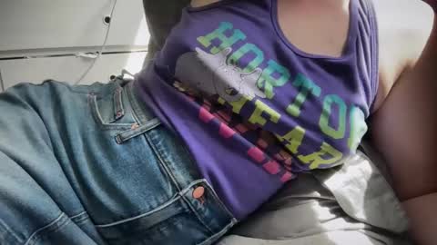 Snapshot of dairystation chatting on 06/09/26, 06:30 Mx Mommy Moo online show from 06/09/26, 06:30