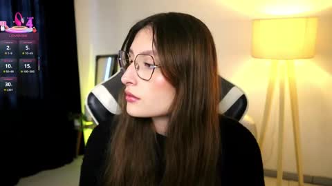 Lauren            online show from 09/10/25, 01:44