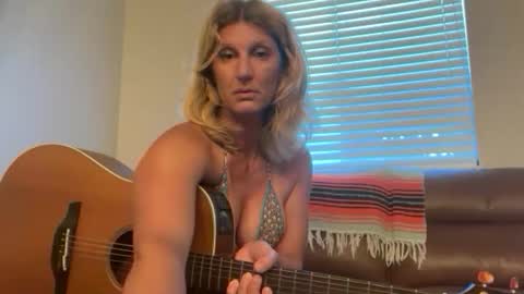 Daisy137 online show from 02/16/26, 08:05