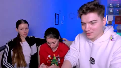 daisy online show from 12/02/25, 08:26