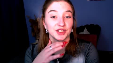 Snapshot of daisy_candy chatting on 12/25/24, 05:16 Little Di online show from 12/25/24, 05:16