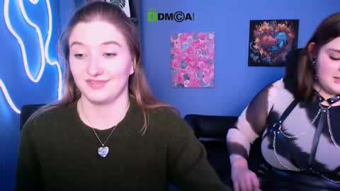 Snapshot of daisy_candy chatting on 10/08/25, 12:08 Little Di online show from 10/08/25, 12:08