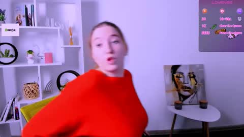 Little Di online show from 11/17/25, 07:30