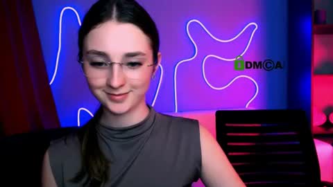 Snapshot of daisy_candy chatting on 06/13/26, 09:35 Little Di online show from 06/13/26, 09:35