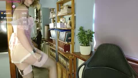 daisy_lovely online show from 11/10/25, 04:22