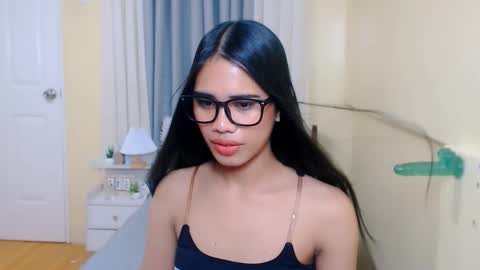 daisy_ree online show from 12/19/25, 12:06