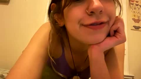 Snapshot of daisybaby699 chatting on 04/26/26, 07:50 DaisyB3 online show from 04/26/26, 07:50