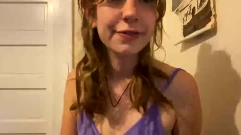 Snapshot of daisybaby699 chatting on 06/20/26, 04:04 DaisyB3 online show from 06/20/26, 04:04